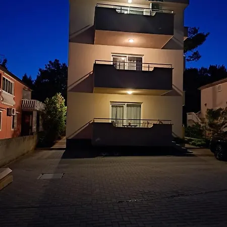 Vukadin Apartment *