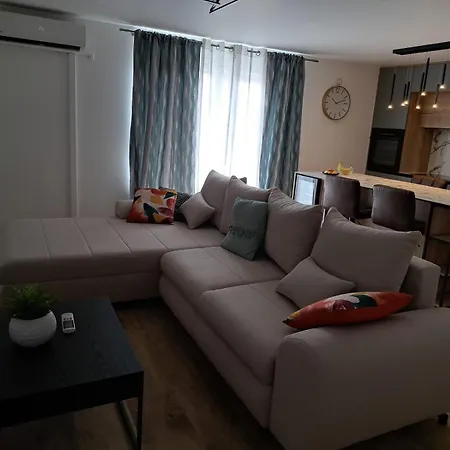 Vukadin Apartment Vir