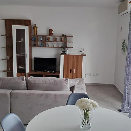 Vukadin Apartmán Vir