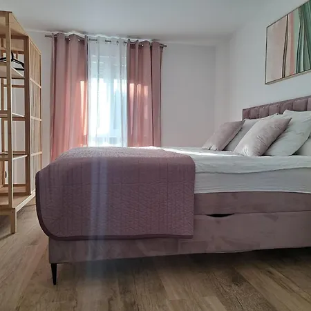 Vukadin Apartment *