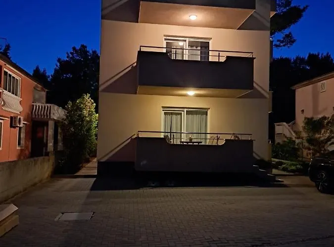 Vukadin Appartamento *