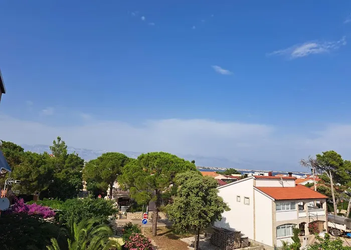 Vukadin Apartman Vir