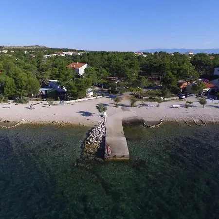 Vukadin Apartmán Vir