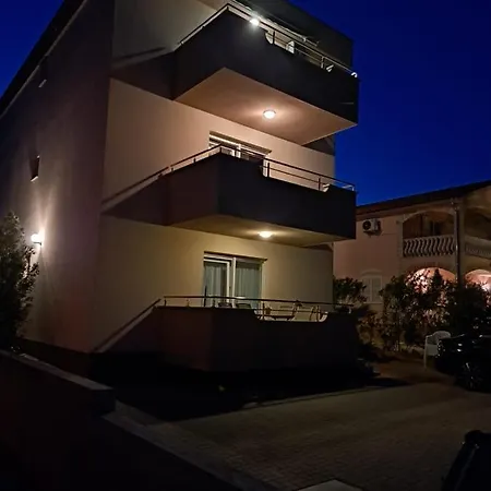 Vukadin *